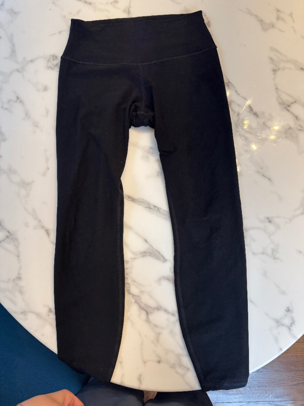 Alo Alosoft High-Waist 7/8 Highlight Leggings - XS, Black